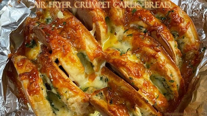 air fryer crumpet garlic bread